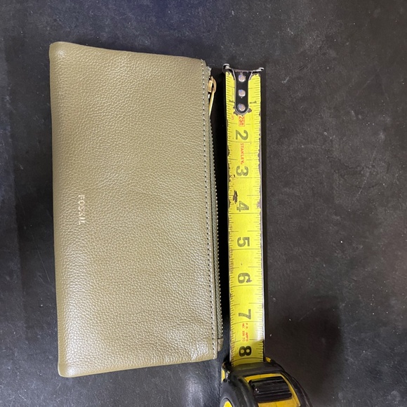 Fossil Wallet, Olive Green, gently used - Picture 3 of 6